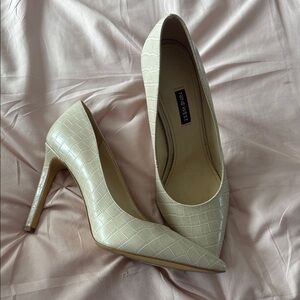 Nine West Beige Croc-Patterned Heels